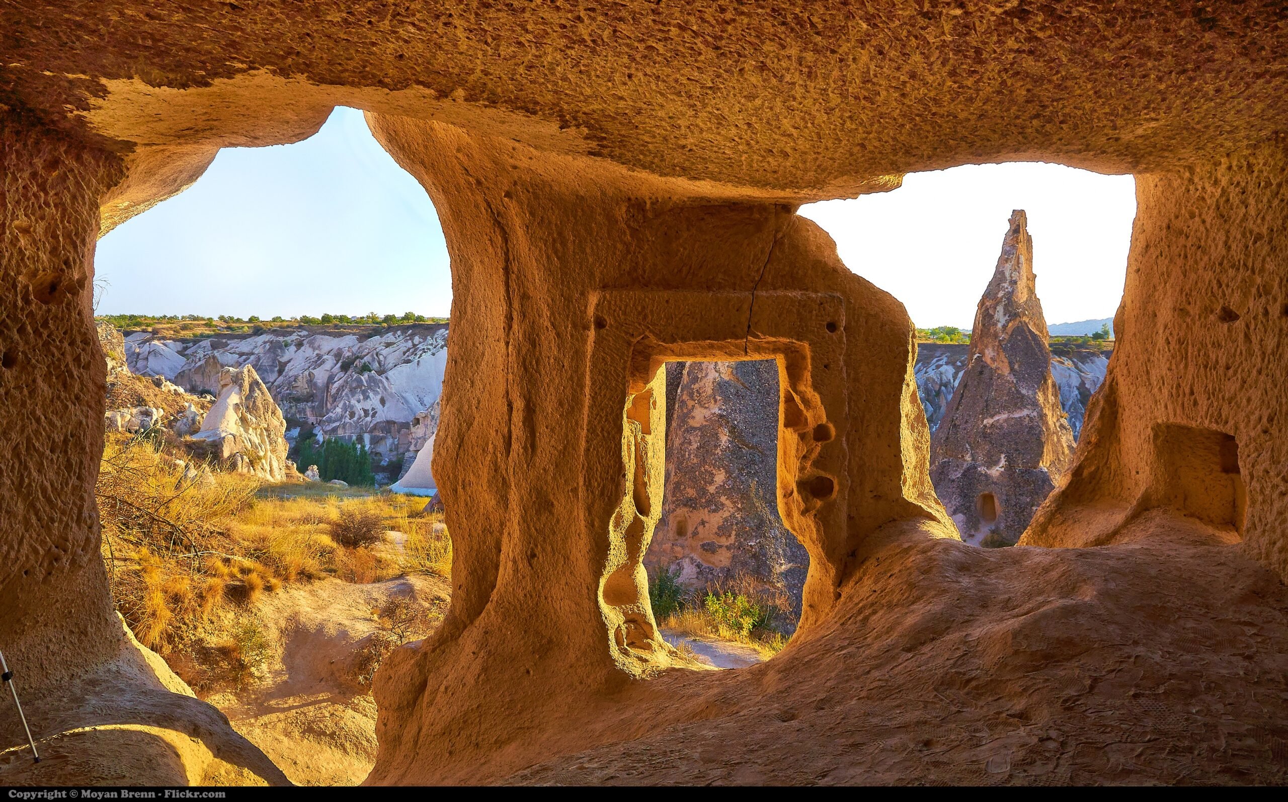 A cave with a window

AI-generated content may be incorrect.